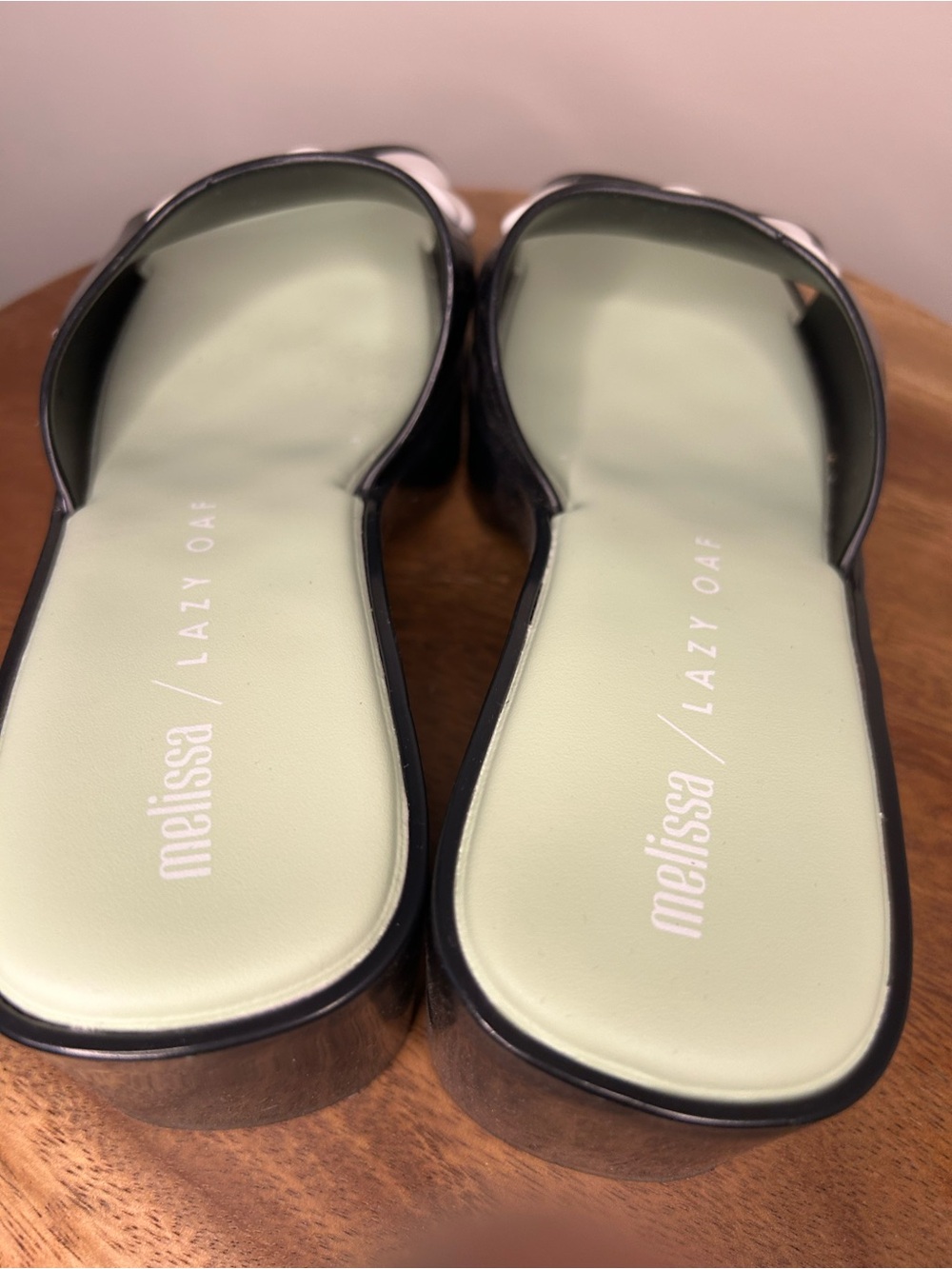 Melissa x Lazy Oaf White Flower Black Kitten Block Heel - Picture 4 of 5
